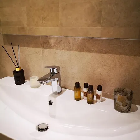 River Guest house 2*